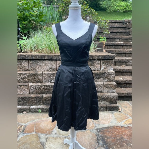 Saks Fifth Avenue Black Label Dresses & Skirts - Saks Fifth Avenue Womens Dress Fit & Flare Black Sleeveless Pleated Sz 0